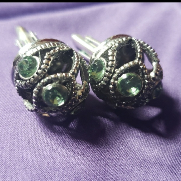 Cufflinks - Picture 2 of 3